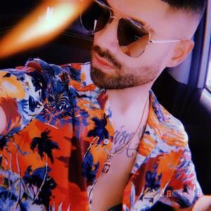 Meet your Posher, Emmanuel